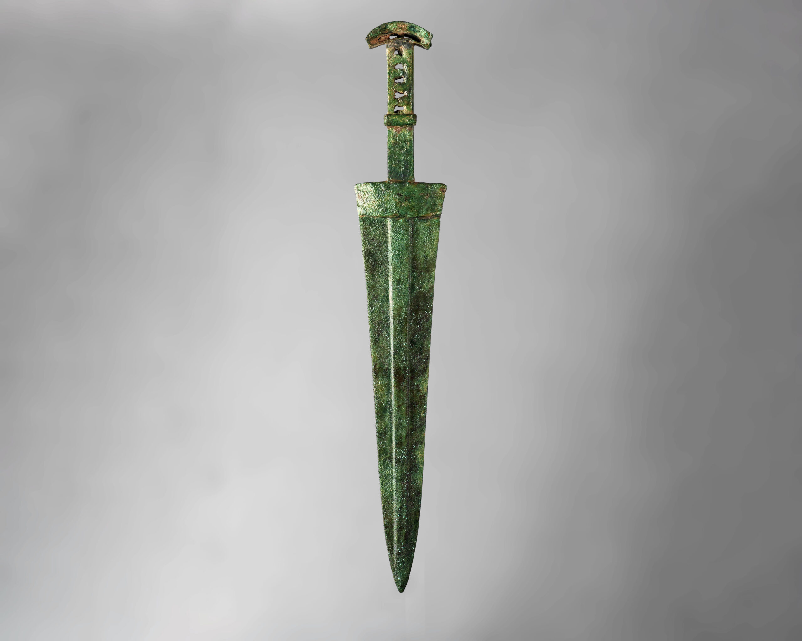 EARLY GREEK/WESTERN ASIATIC BRONZE SWORD